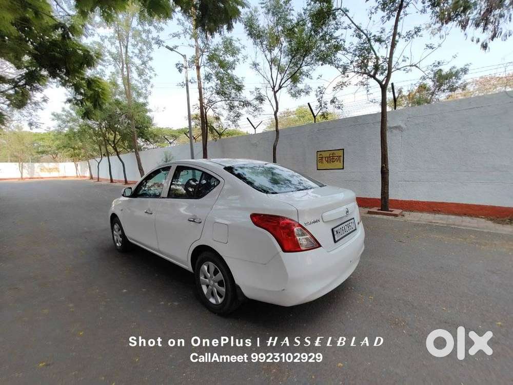 Nissan Sunny, 2012, Petrol