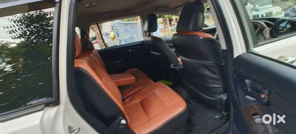 Maruti Suzuki Brezza 1.5 Lxi Smart Hybrid, 2024, Petrol