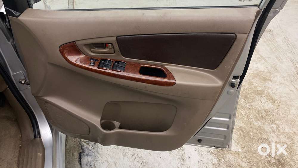 Toyota Innova 2.5 Gx (diesel) 8 Seater, 2015, Diesel