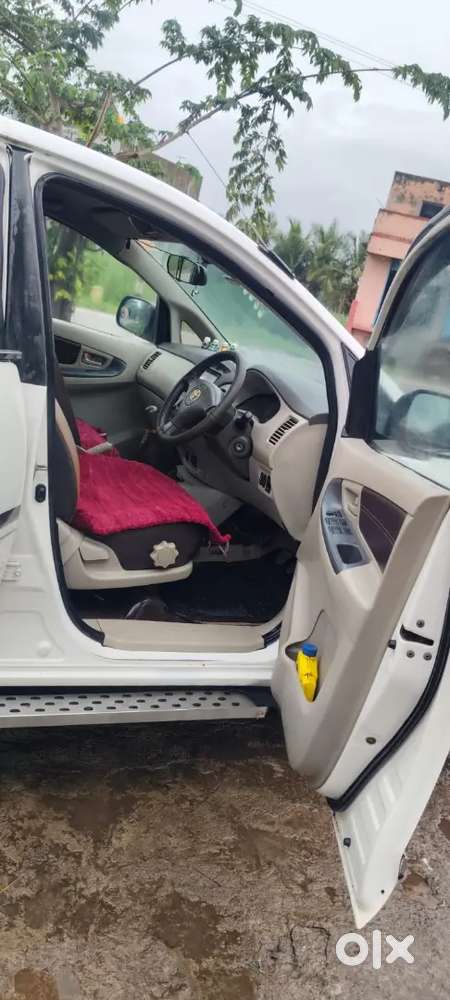 Toyota Innova Hycross 2011 Diesel