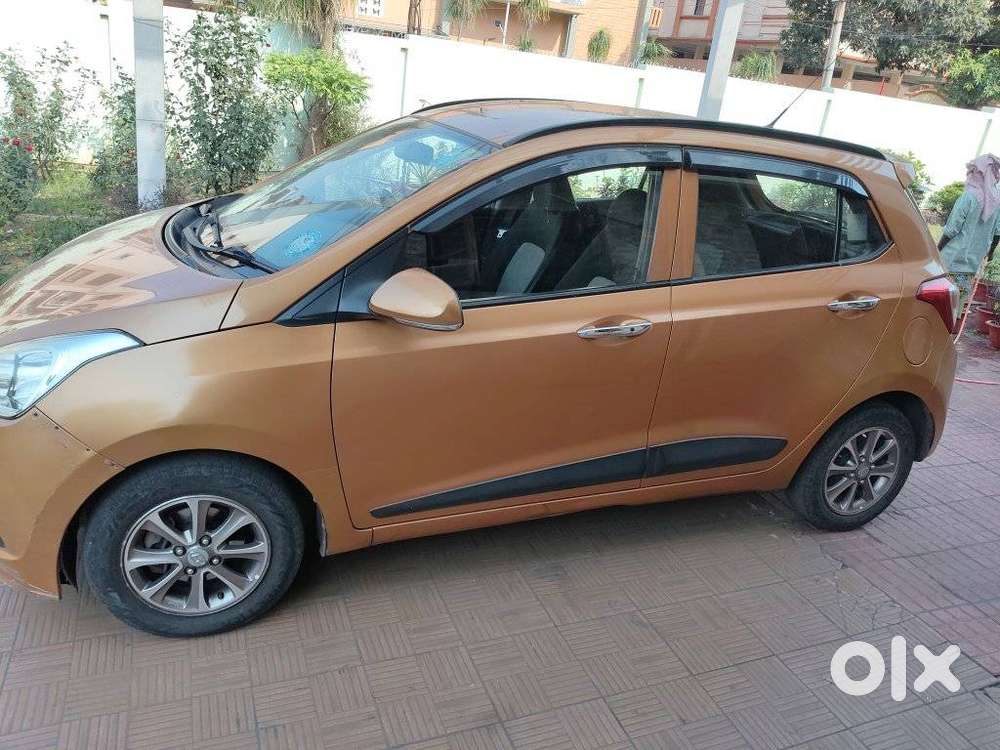 Hyundai Grand I10 Asta Option At, 2016, Petrol