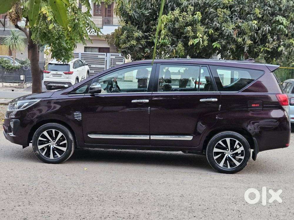 Toyota Innova Crysta [2020-ongoing] 2.4 Zx At 7 Str, 2022, Diesel