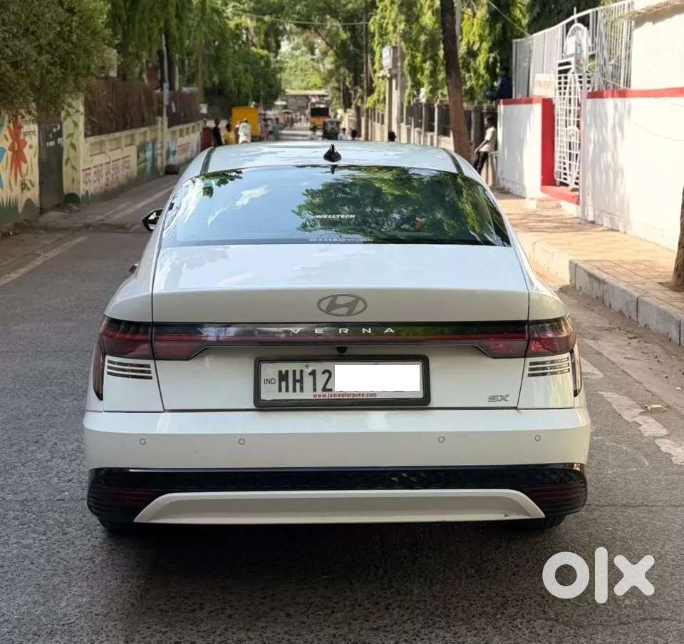 Hyundai Verna 1.5 Sx (o) Vtvt, 2023, Petrol