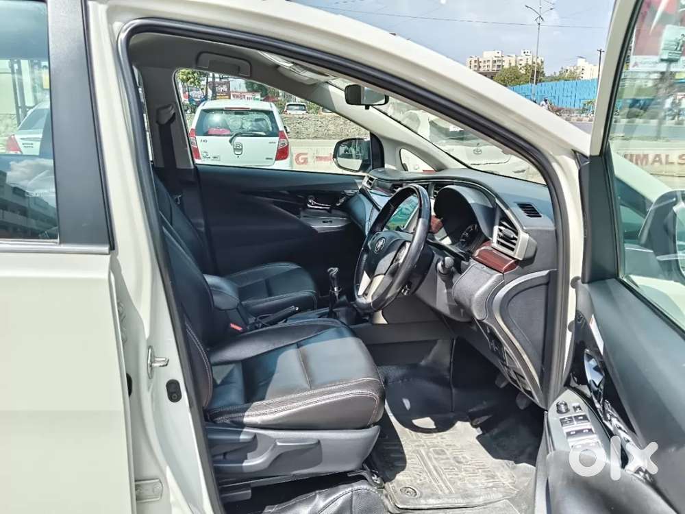 Toyota Innova Crysta [2020-ongoing] 2.4 Vx 8 Str, 2021, Diesel