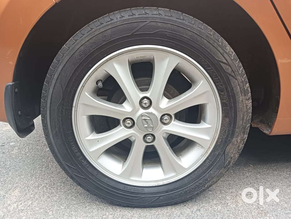 Hyundai Grand I10 Asta Automatic 1.2 Kappa Vtvt, 2016, Petrol