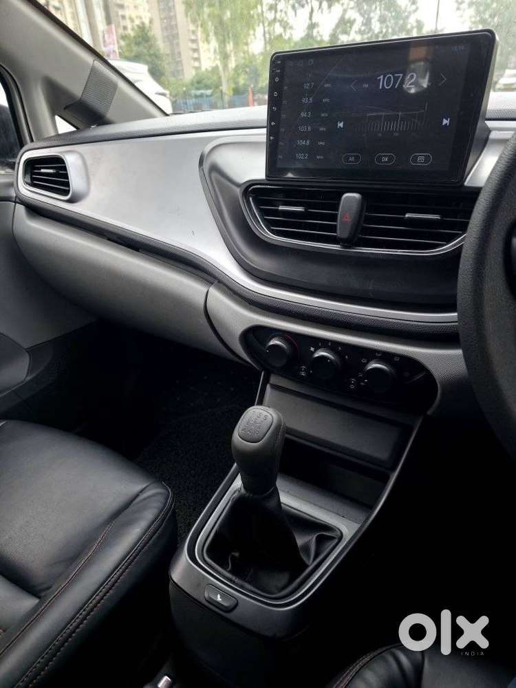 Tata Altroz 1.2 Xe, 2020, Petrol
