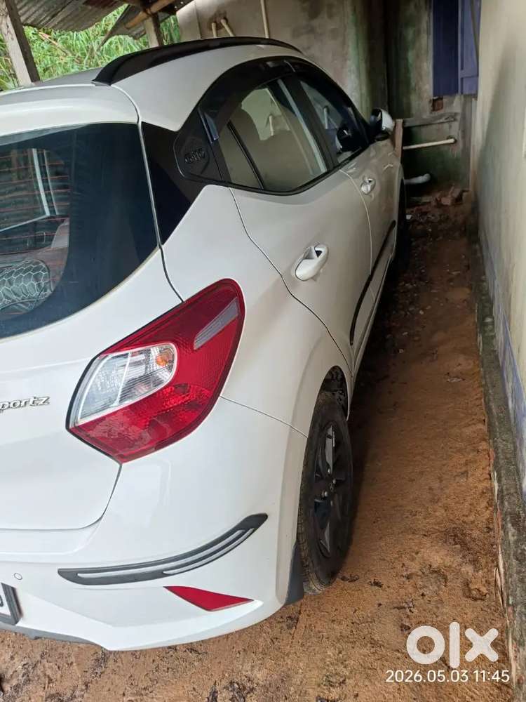 New Condition Car No Accident No Dent No Scretch . 42k Km Drvn