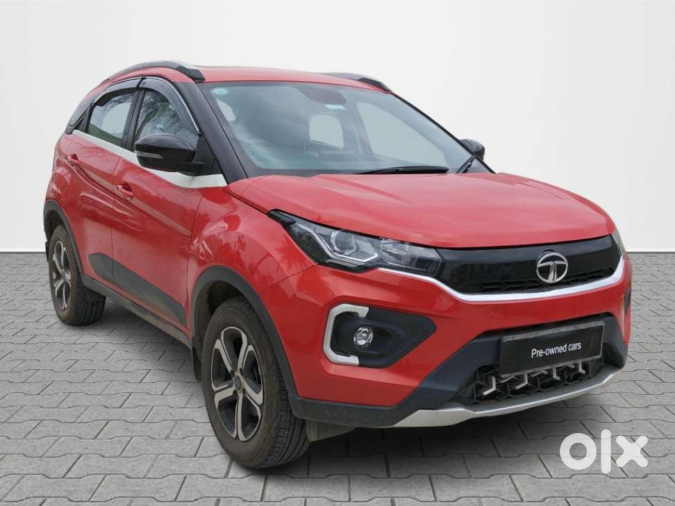 Tata Nexon 1.2 Revotron XZA Plus, 2023, Petrol
