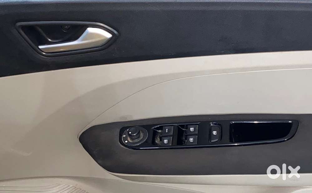 Renault Triber Rxz, 2020, Petrol