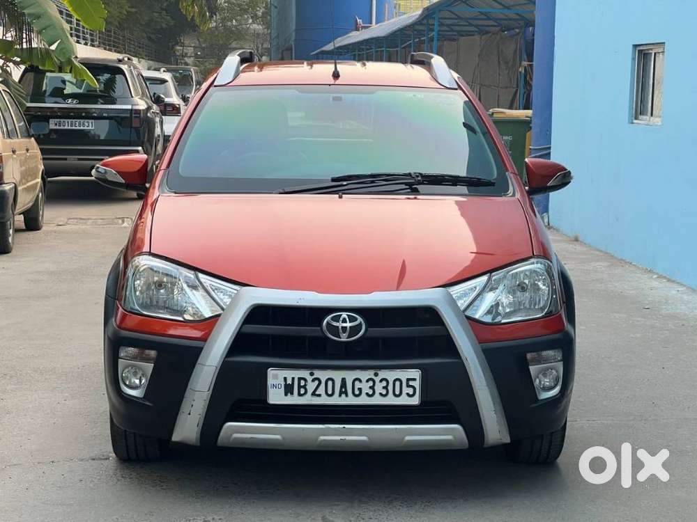 Toyota Etios Cross, 2015, Petrol