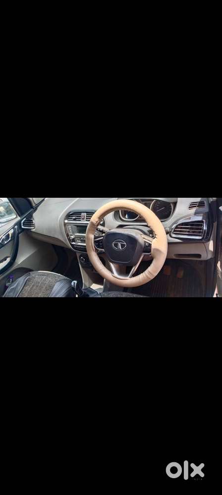 Tata Tiago 1.2 Revotron Xz 2016 Petrol