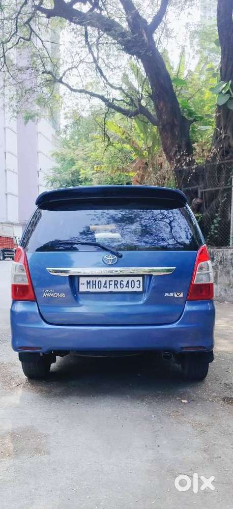 Toyota Innova 2.5 V 7seater Crysta Edition, 2012, Diesel