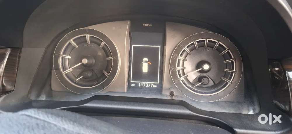 Toyota Innova Crysta 2.8 Z Top Model 2016