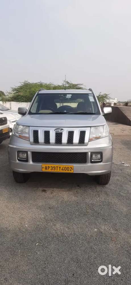 Mahindra Tuv 300 2017