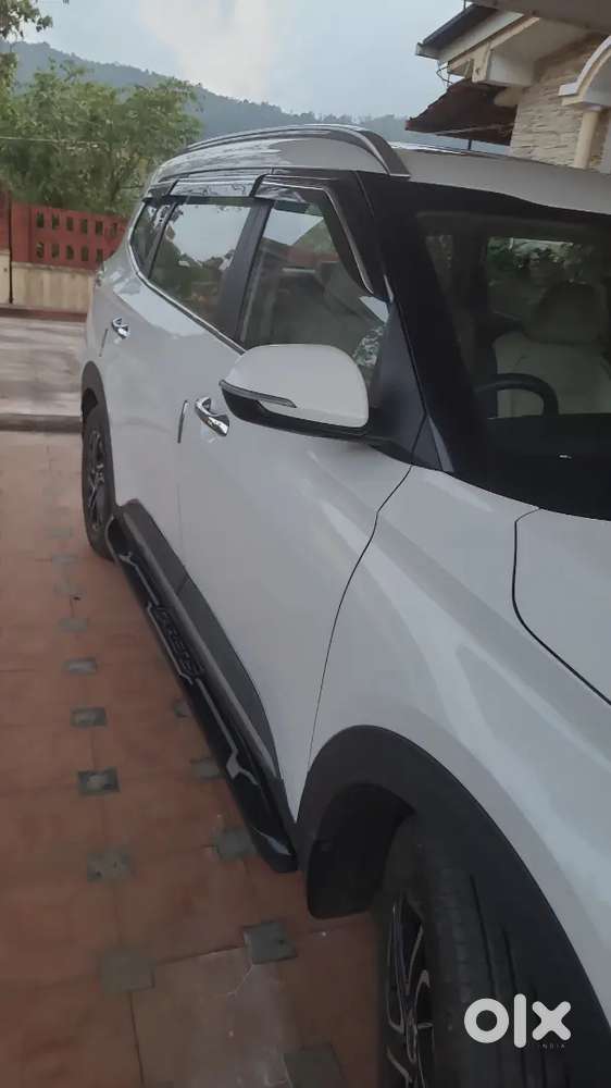 Kia Carens Luxury 2022