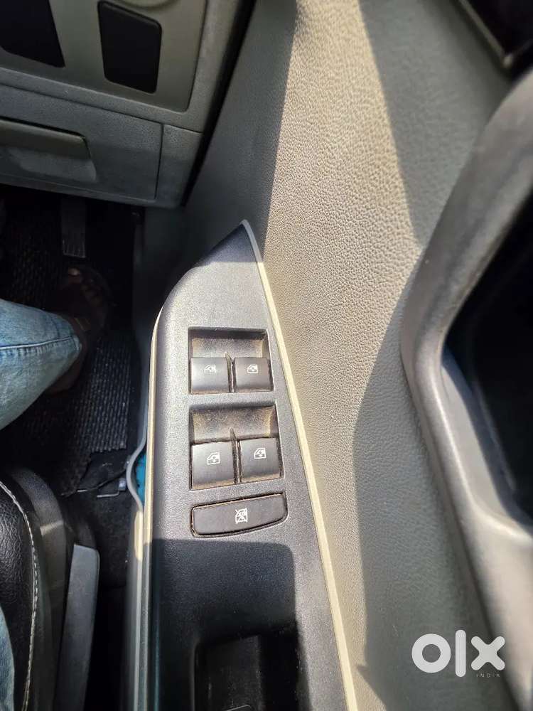 Mahindra Kuv100 K6+ 6str Newly Condition