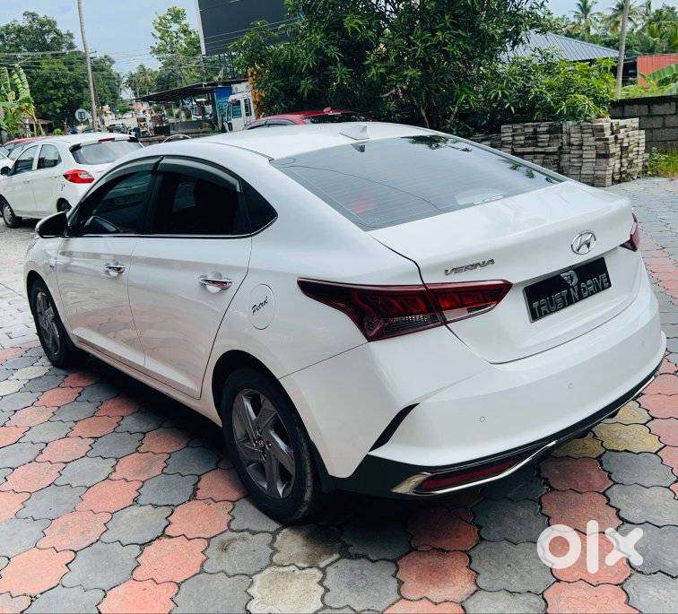 Hyundai Verna 1.6 Sx (o) Vtvt At, 2022, Petrol