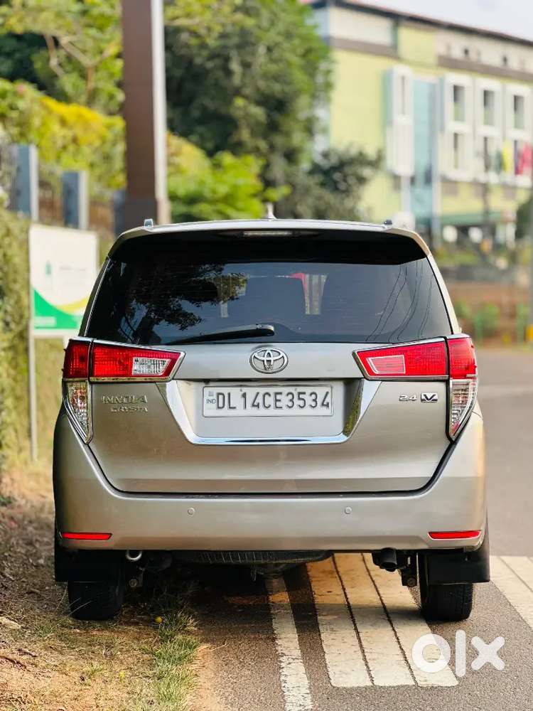 Toyota Innova Crysta 2.4 V 8 Seater 2019 Diesel 45000 Km With Records