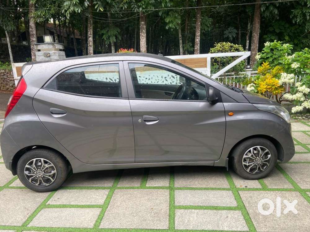 Hyundai Petrol 2013 Manual Car