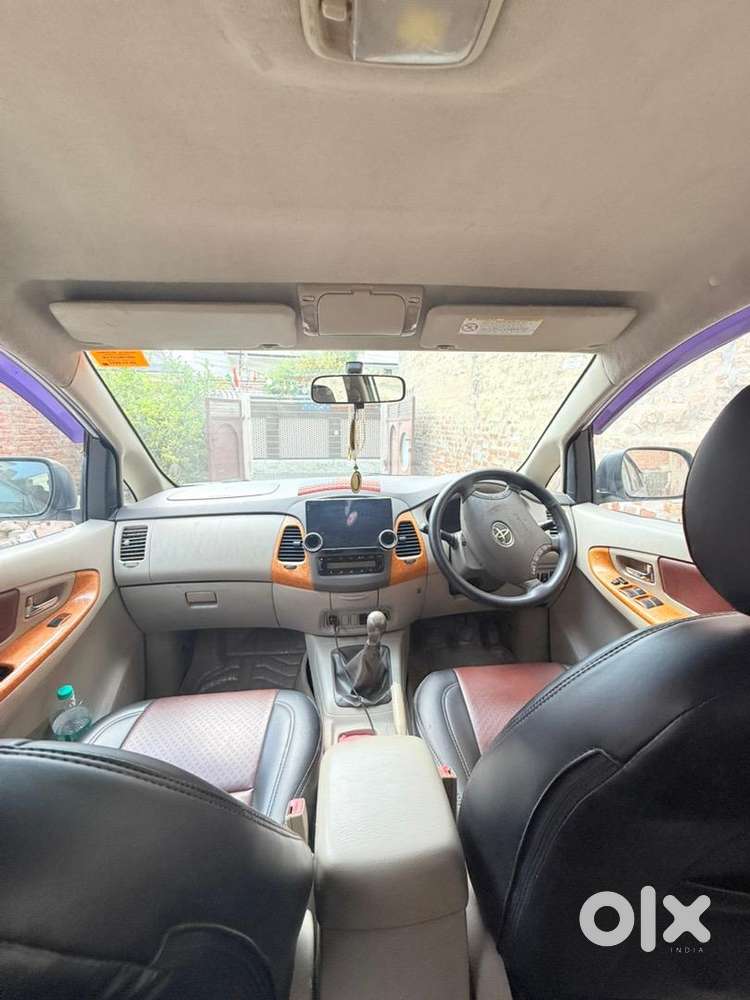 Toyota Innova 2011 Diesel Well Maintained