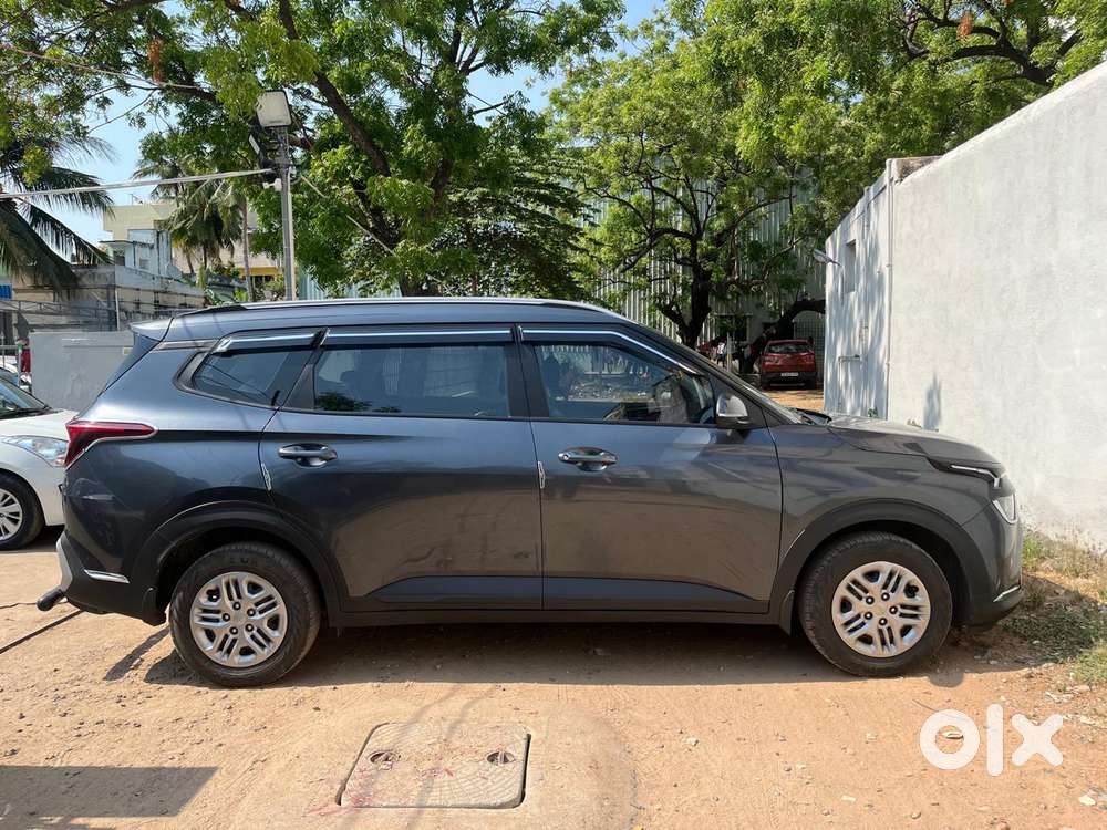 Kia Carens 1.4 Prestige 7 Str, 2023, Petrol