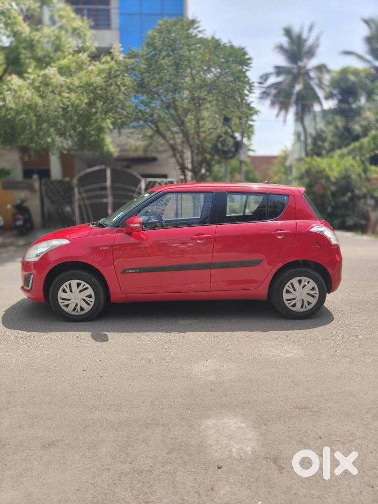 Maruti Suzuki Swift Vxi + Manual, 2017, Petrol
