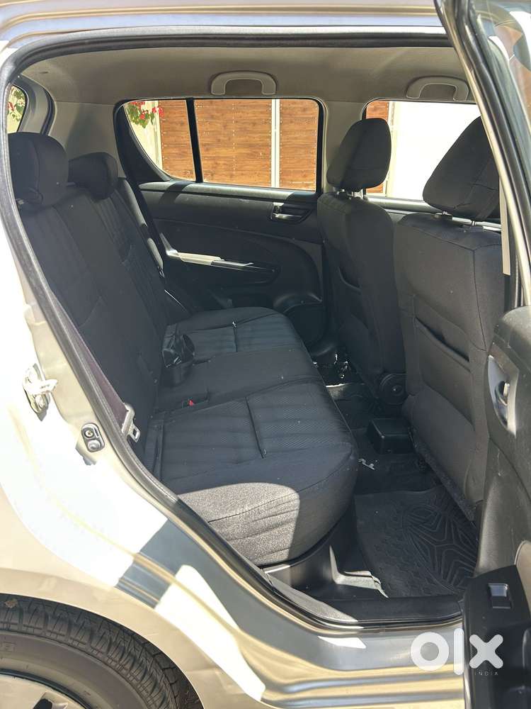 Maruti Suzuki Swift Vxi + Manual, 2012, Petrol