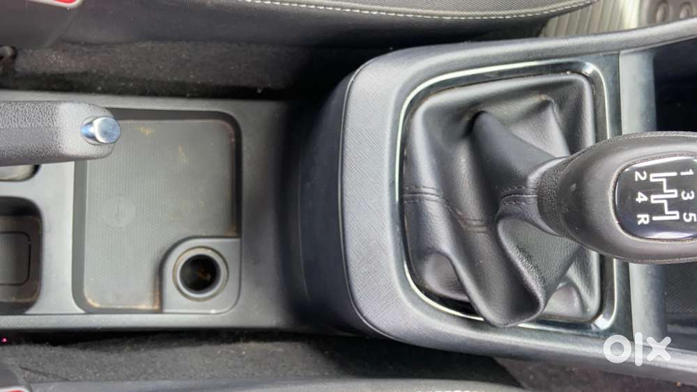 Tata Punch Camo Adventure Mt, 2023, Petrol