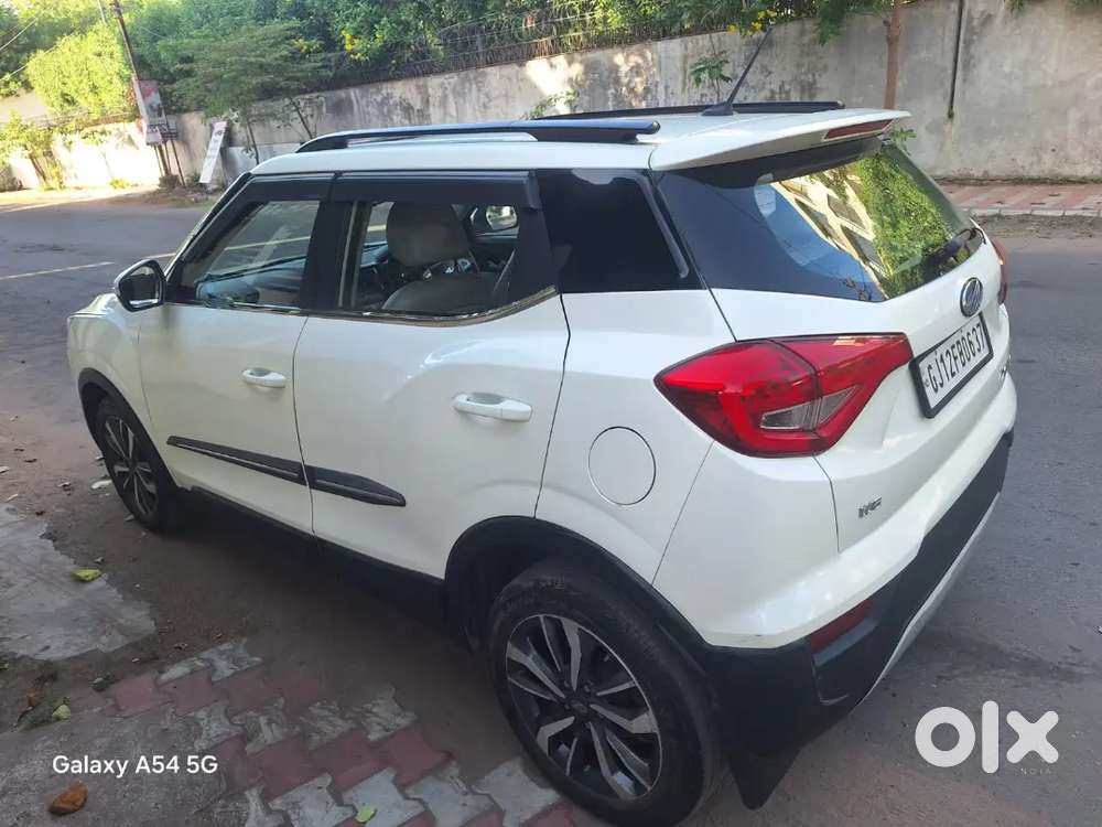 Mahindra Xuv 300 W8 Opsnal Model