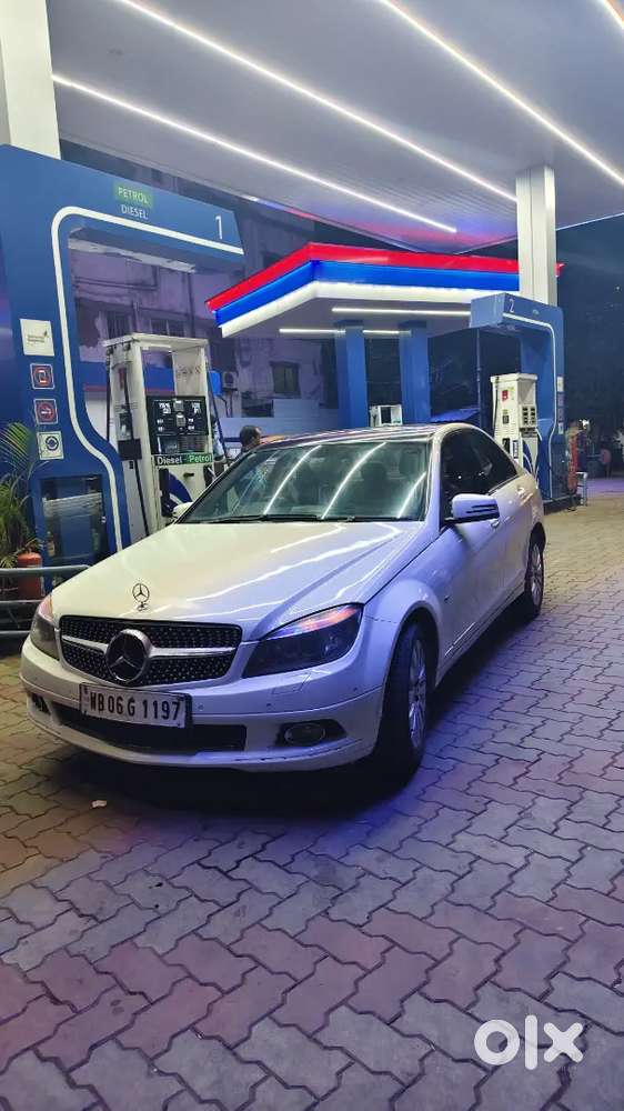 Mercedes-benz C-class 2011se 2032 Tak 6 Gari Hai Lena Ho To Sms Kare