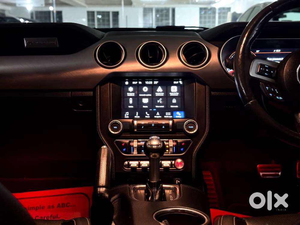 Ford Mustang V8, 2020, Petrol