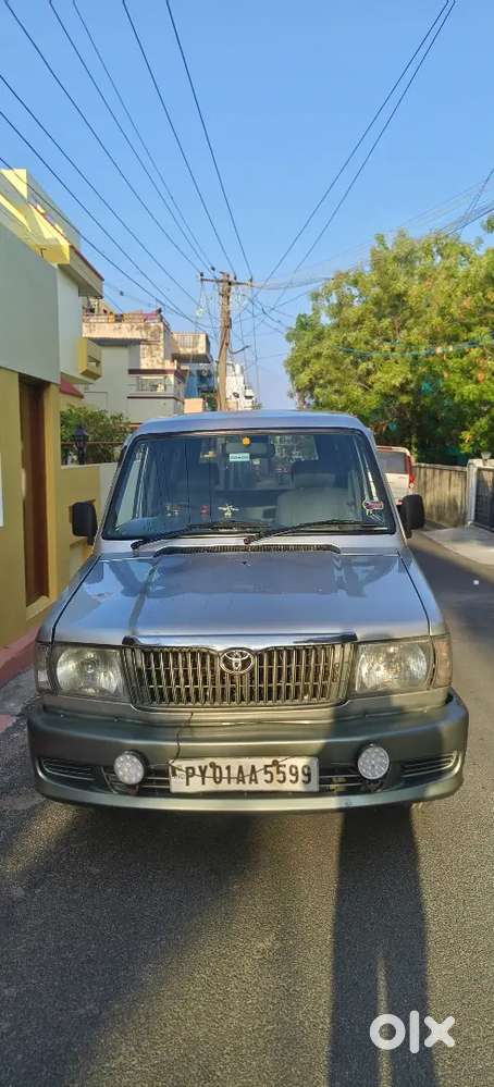 Toyota Qualis 2005 Diesel Well Maintained