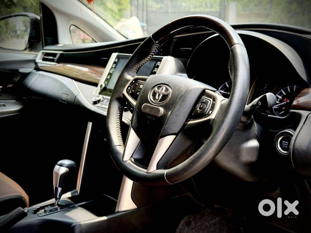 Toyota Innova Crysta [2020-ongoing] 2.4 Zx At 7 Str, 2022, Diesel