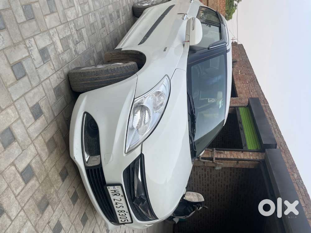 Maruti Suzuki Swift Dzire 2014 Diesel 98000 Km Driven