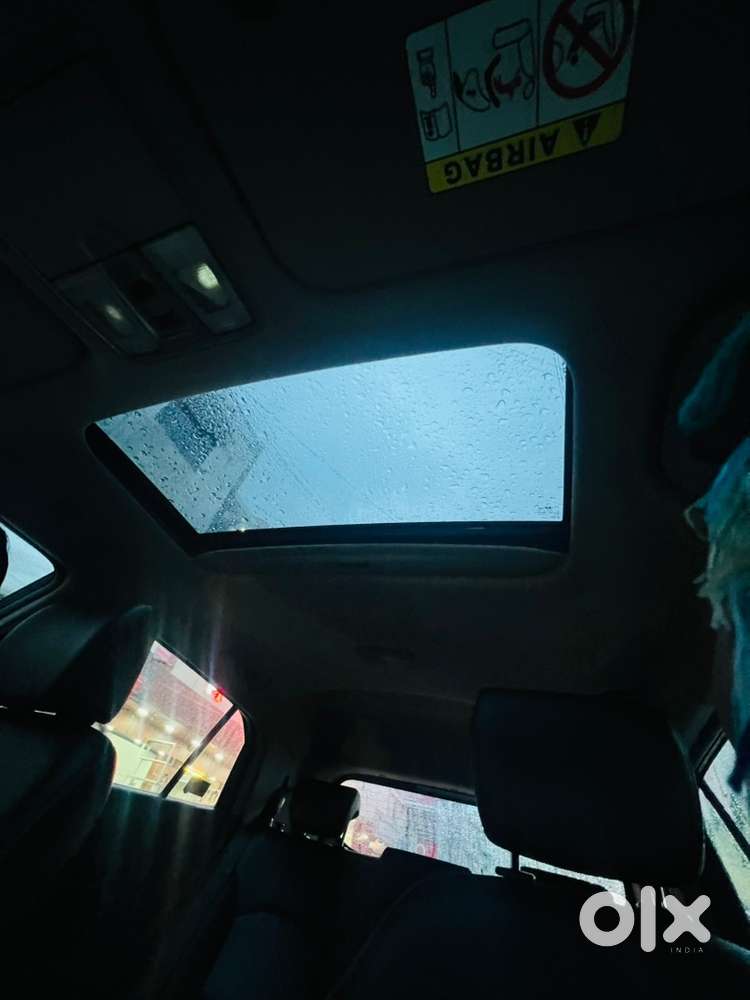 Black Creata Best Condition + Sunroof