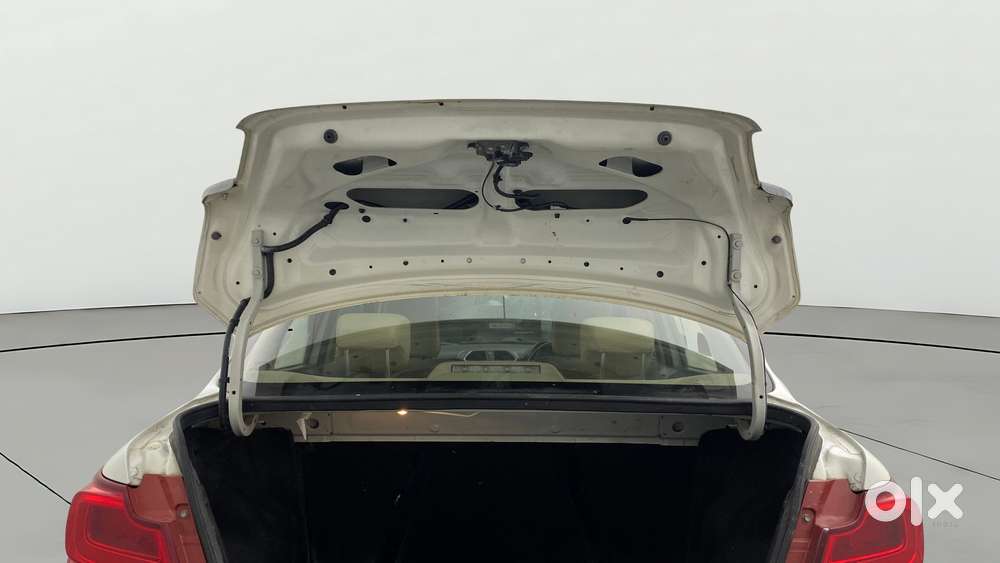 Maruti Suzuki Swift Dzire Amt Vdi, 2018, Diesel