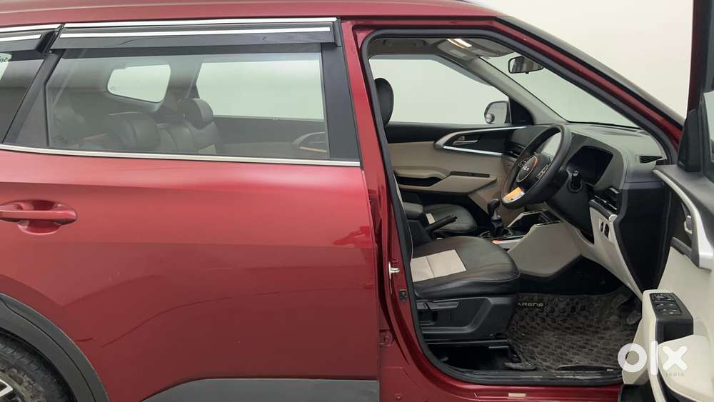 Kia Carens 1.4 Prestige Plus Turbo 7 Str, 2023, Petrol
