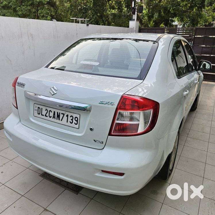Maruti Suzuki Sx4 Vxi Bsiv, 2011, Petrol