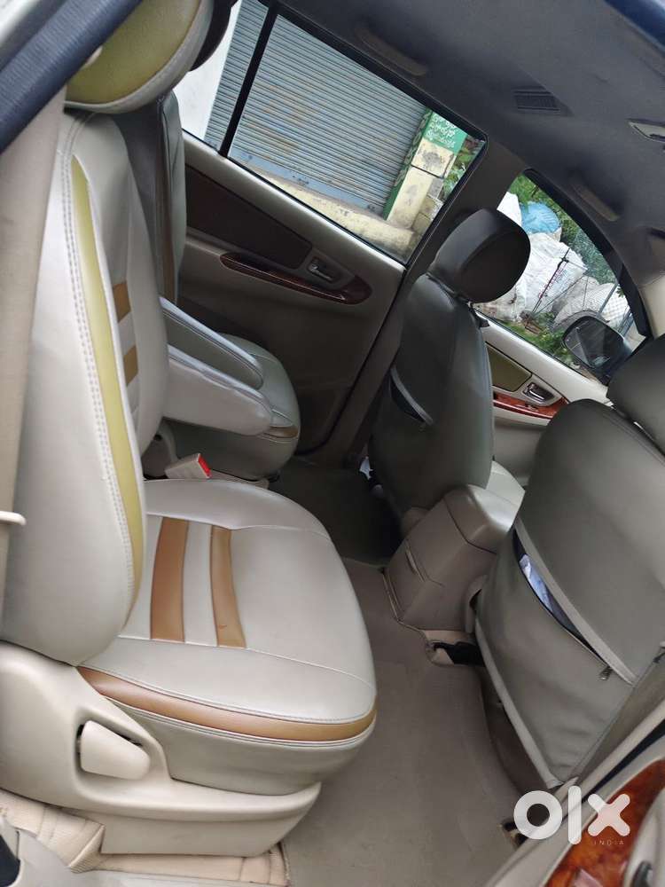 Toyota Innova 2.5 Ev Ps 8 Str Bs-iii, 2008, Diesel