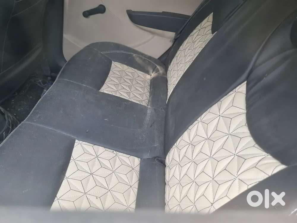 Hyundai Eon Era 2014 With Big Alloy Wheels And Tyres