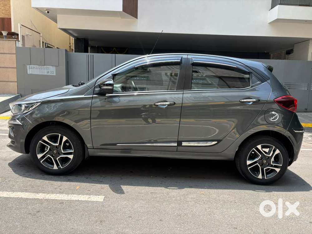 Tata Tiago 1.2 Revotron Xza, 2022, Petrol