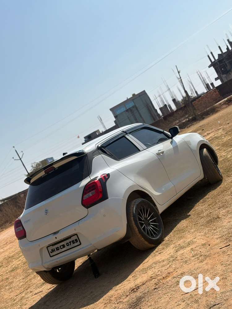 Maruti Suzuki Swift Vxi + Manual, 2020, Petrol