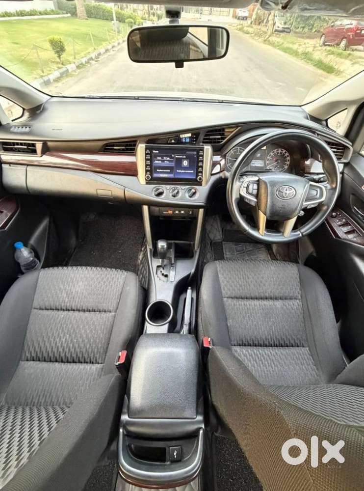 Toyota Innova Crysta 2.4 Gx Limited Edition At 7 Str, 2022, Diesel
