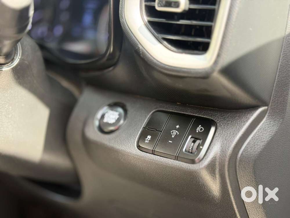 Hyundai Venue 1.0 Sx (o) Turbo Dct, 2021, Petrol