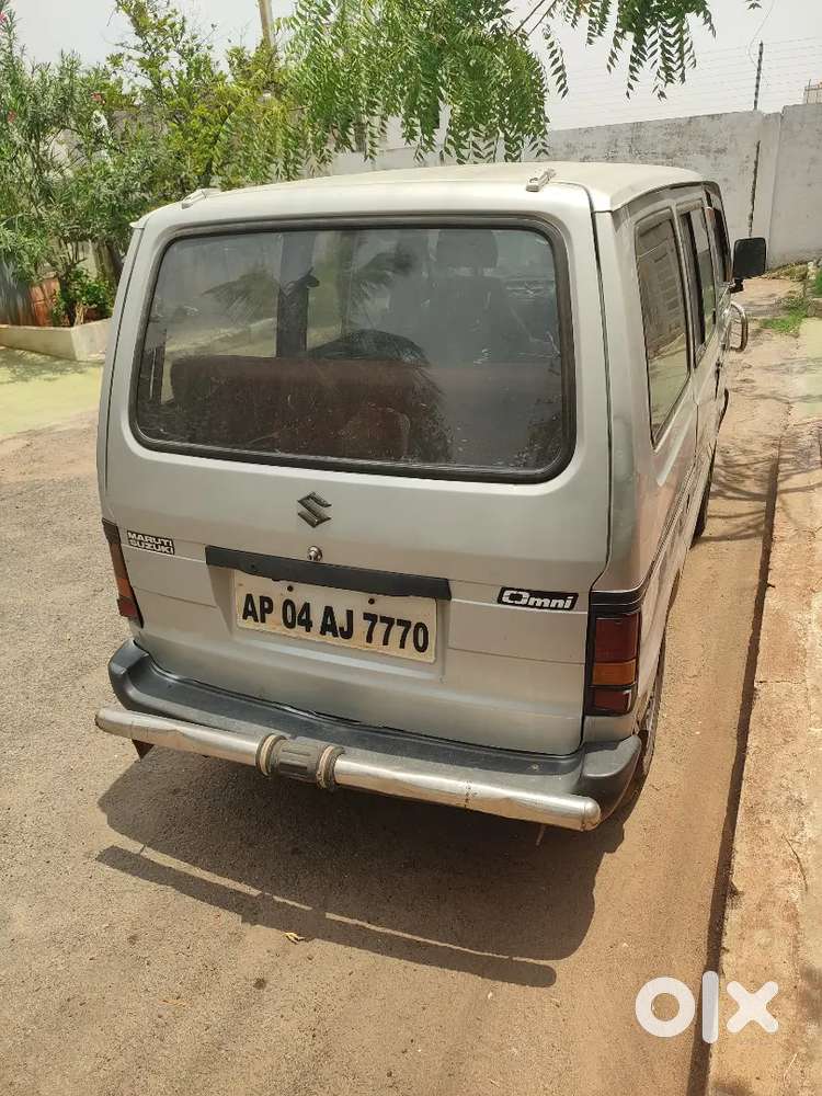 Maruti Suzuki Omni 2011
