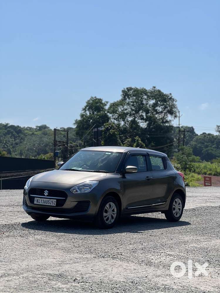 Maruti Suzuki Swift Vxi + Manual, 2022, Petrol