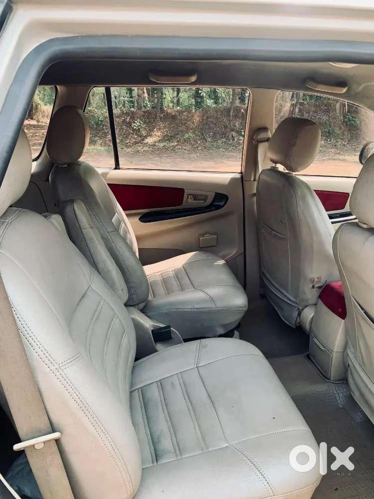 Toyota Innova 2006 Diesel Well Maintained