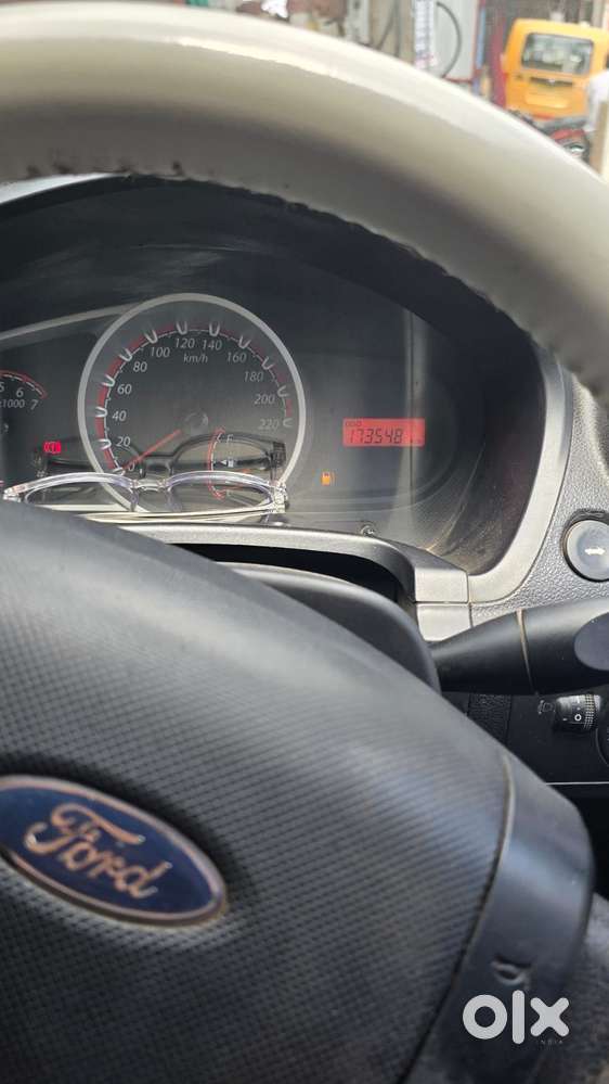 Ford Figo, 2010, Petrol