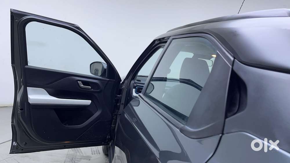 Tata Punch Creative Amt, 2023, Petrol