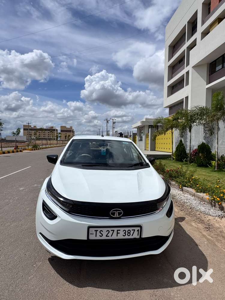 Tata Altroz 1.2 Xe Plus Petrol, 2022, Petrol